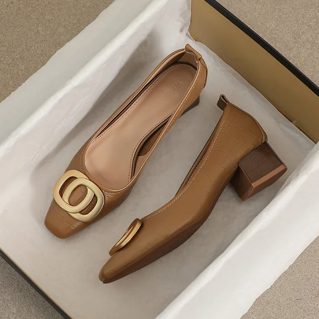 Opium Crest Heels Beige